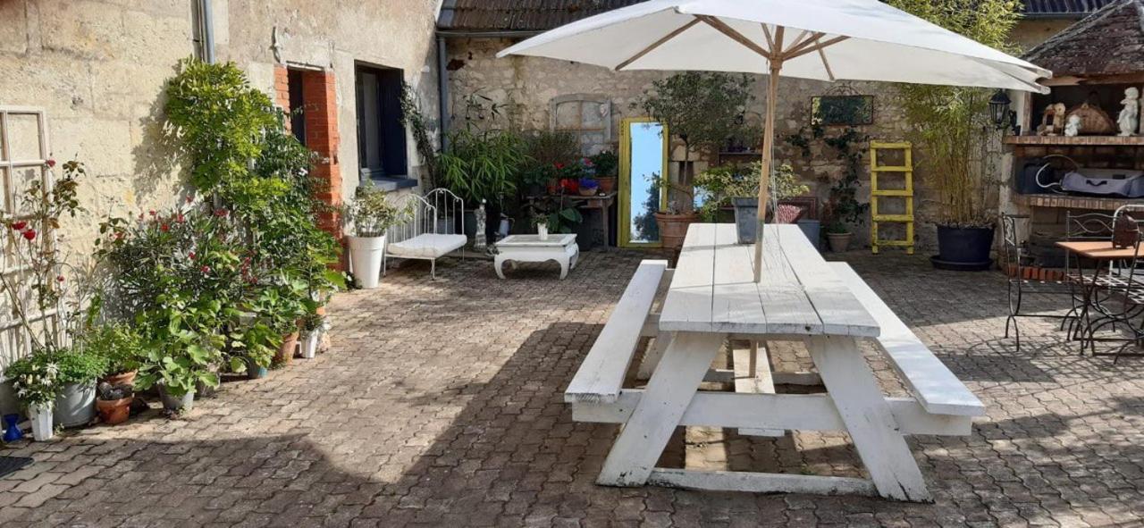 Bed and Breakfast Les Petites Mirabelles Noyers-sur-Cher Exterior foto
