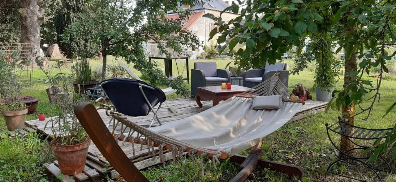 Bed and Breakfast Les Petites Mirabelles Noyers-sur-Cher Exterior foto